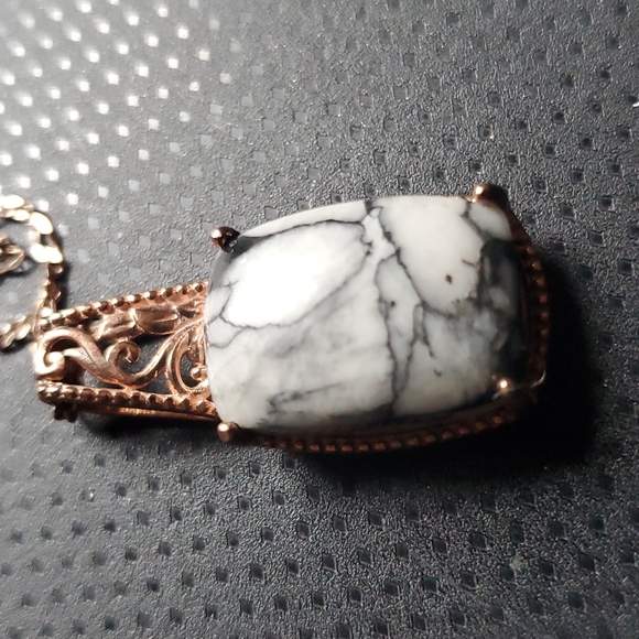 Austrian Pinolith Pendant with copper magnet therapy Italian Rose Gold plated - Picture 2 of 8